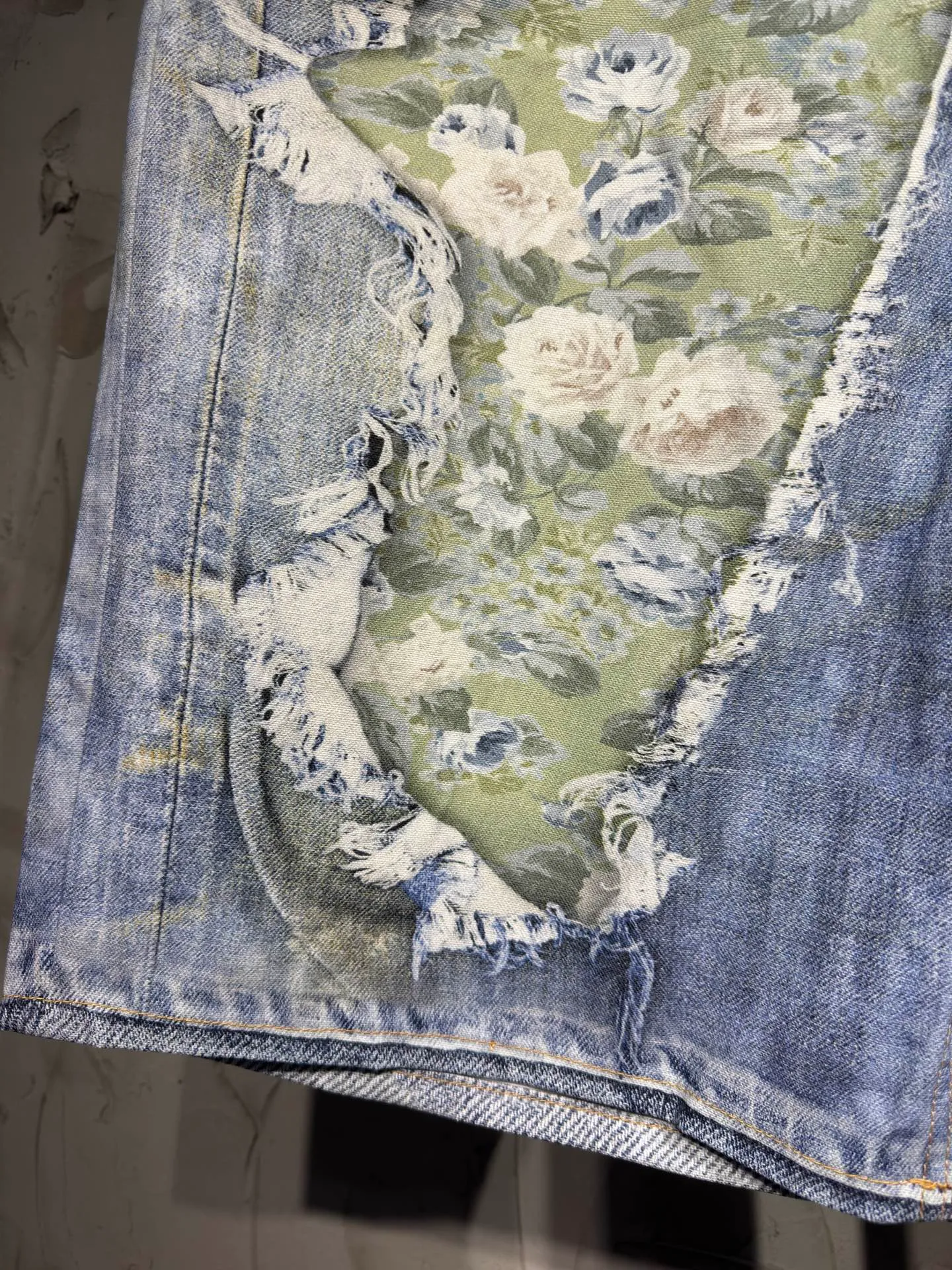 ACNE STUDIOS Broken Denim